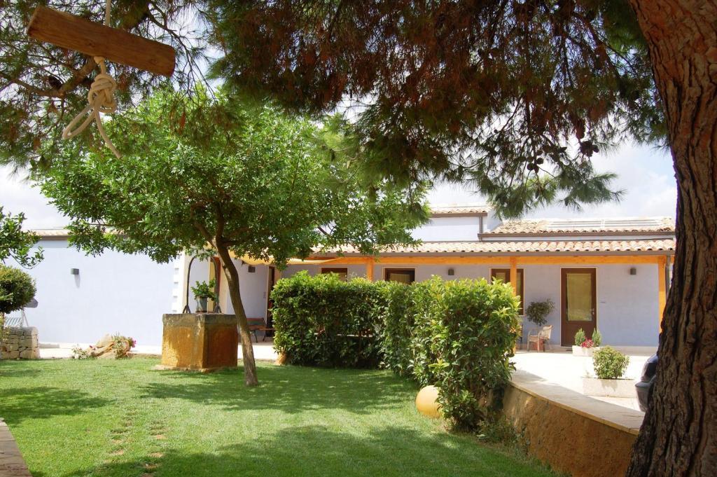 Terre Iblee Resort Chiaramonte Gulfi Δωμάτιο φωτογραφία