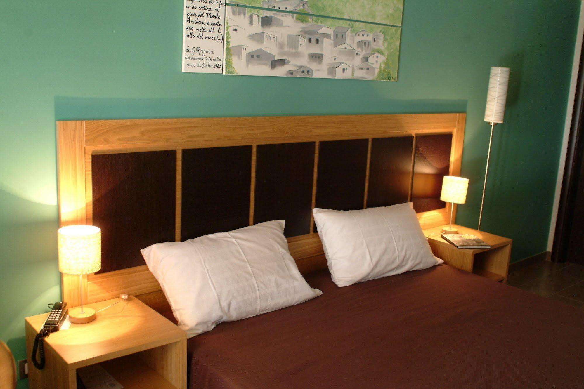 Terre Iblee Resort Chiaramonte Gulfi Εξωτερικό φωτογραφία