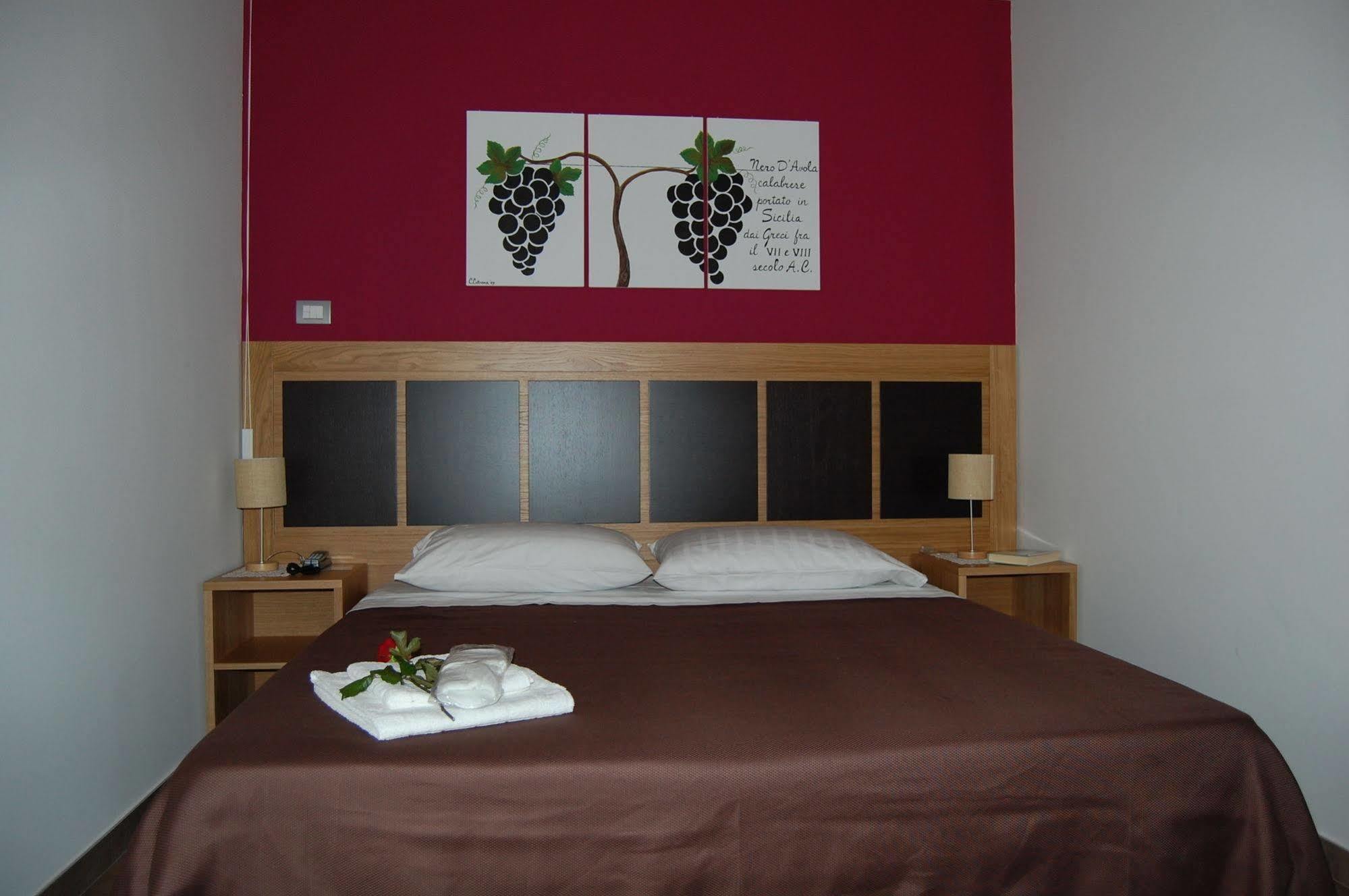Terre Iblee Resort Chiaramonte Gulfi Εξωτερικό φωτογραφία